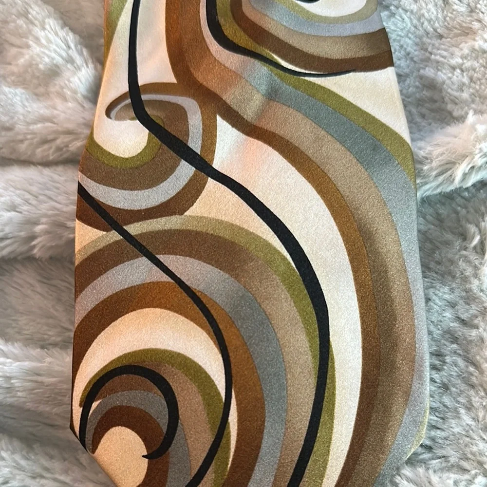 J. Garcia Artistic Swirl Tie in Greenish and Brown